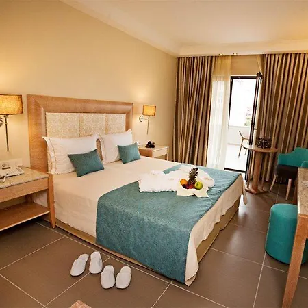 Danai Hotel 4*