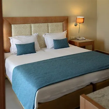 Danai Hotel 4*