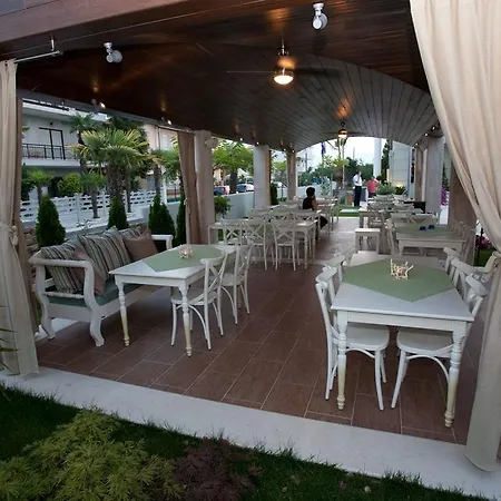 Danai Hotel 4*