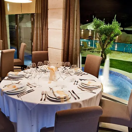 Danai Hotel