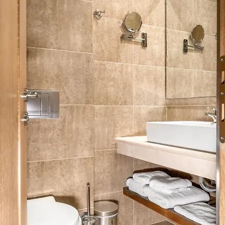 Hotel Danai &