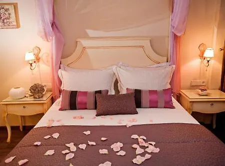 Danai Hotel
