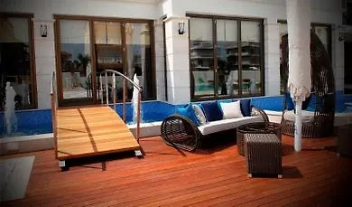 Danai Hotel