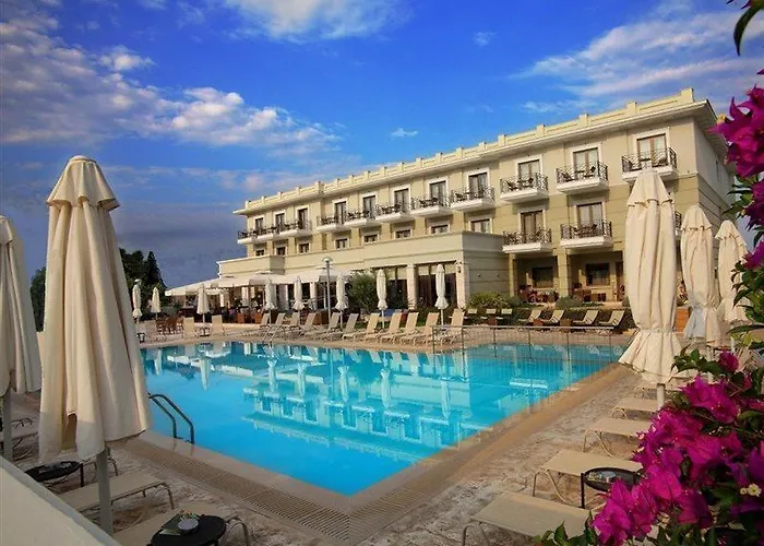 فندق Danai 4*