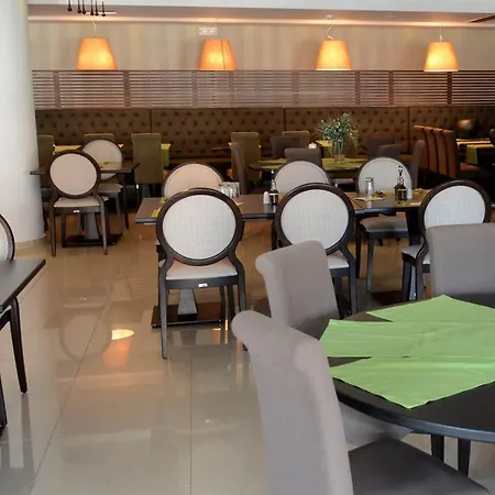 Danai Hotel